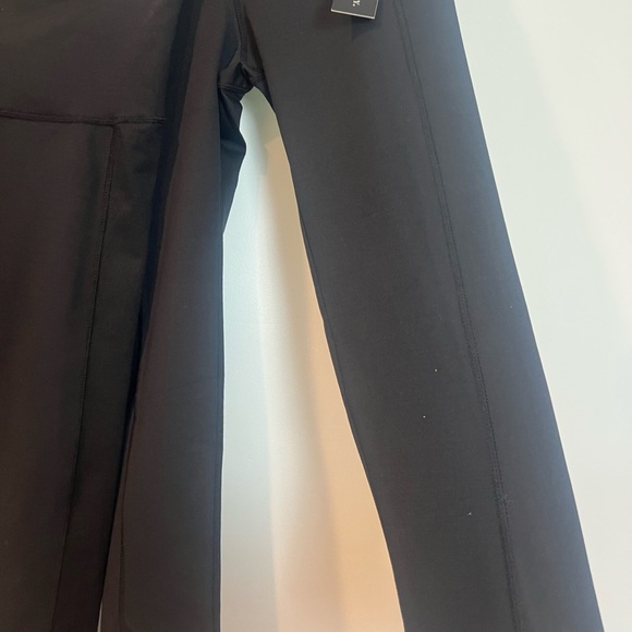 Kindred Bravely Cropped Black Maternity Leggings Medium X 2 NWT - Picture 6 of 8